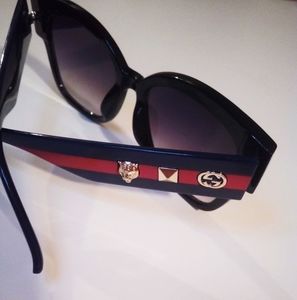 Gucci/Italy Tiger Sunglasses